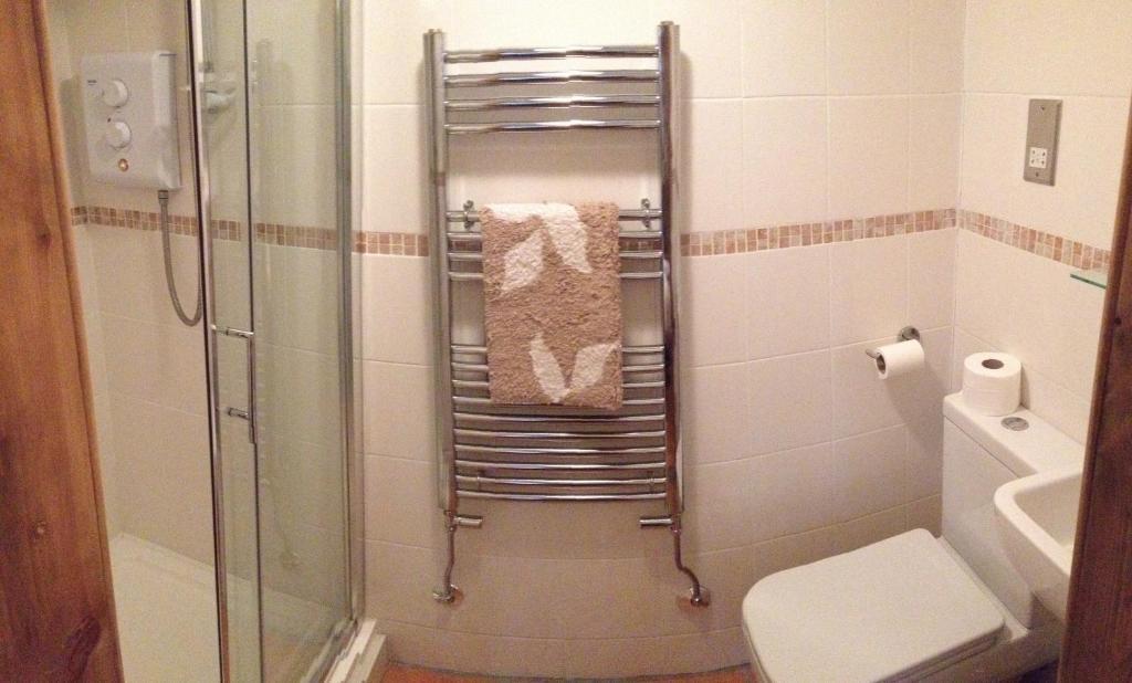 Tanglewood Gatwick Bed & Breakfast Crawley  Esterno foto